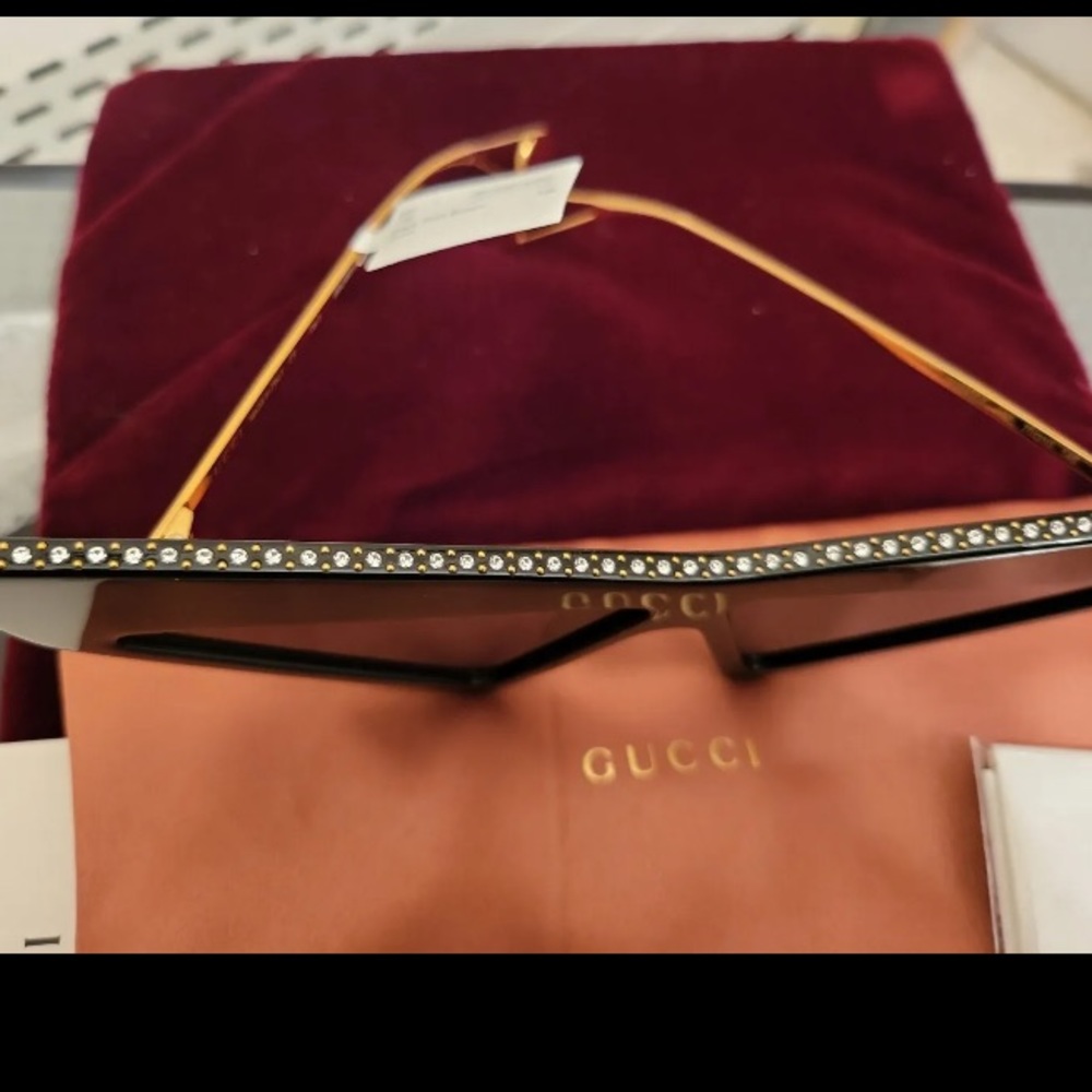 GUCCI Hollywood Forever GG0430S Crystal Mask Black Gold Cateye Sunglasses Kylie - Picture 8 of 8